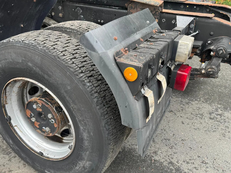 شاحنة جرار Scania P113-320 BIG AXLE FULL STEEL SPRING MANUAL GEARBOX: صور 8