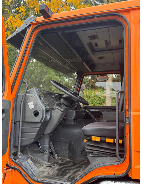 شاحنة جرار Scania P113-320 BIG AXLE FULL STEEL SPRING MANUAL GEARBOX: صور 10