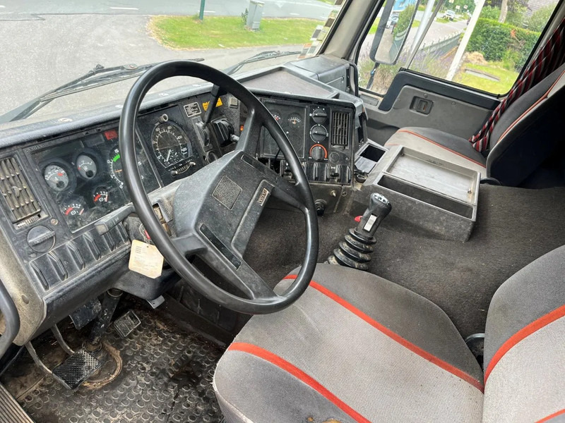 شاحنة جرار Volvo FL 10.320 4X2 TRUCKHEAD FULL STEEL SUSPENSION: صور 13 شاحنة جرار Volvo FL 10.320 4X2 TRUCKHEAD FULL STEEL SUSPENSION: صور 13