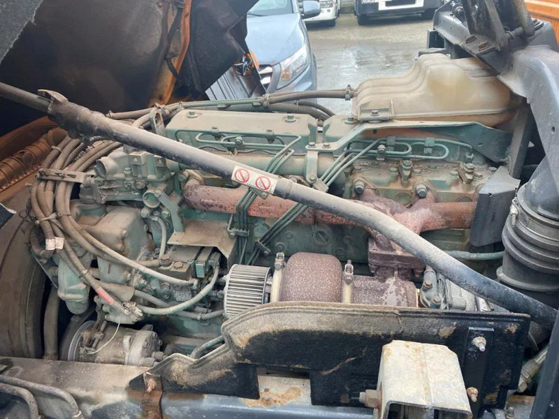 بصندوق مغلق شاحنة Volvo FL 614 FL 180: صور 9