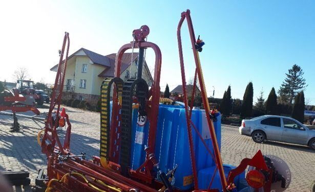 BIARZDKI Opryskiwacz zawieszany 1000 l / 15 - آلة الرش المعلقة: صور 2 BIARZDKI Opryskiwacz zawieszany 1000 l / 15 - آلة الرش المعلقة: صور 2