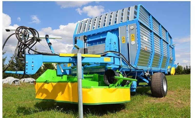 Zamet New Mähladewagen Zamet T635/1 5000 kg 19 m3 Ścinacz zielonek - مقطورات الاعلاف: صور 2 Zamet New Mähladewagen Zamet T635/1 5000 kg 19 m3 Ścinacz zielonek - مقطورات الاعلاف: صور 2