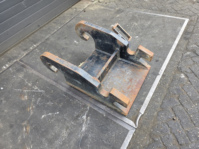 Adaptor plate cw55s verachtert kopplaat cw55s verachtert eurosteel - وصلة الربط للمعدات المعلقة - آلات البناء: صور 2 Adaptor plate cw55s verachtert kopplaat cw55s verachtert eurosteel - وصلة الربط للمعدات المعلقة - آلات البناء: صور 2