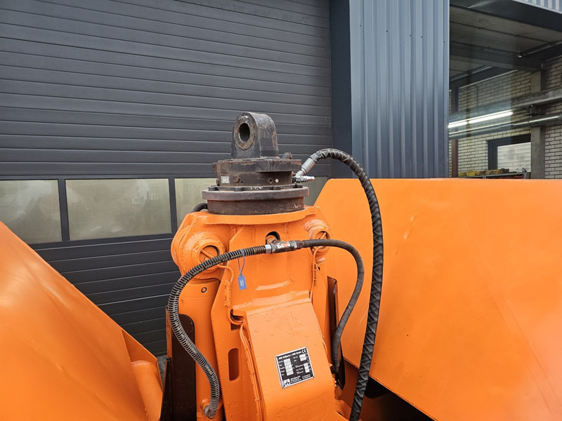 Jb clamshell 9500 liter sennebogen sennebogen liebherr lh fuchs mhl - مخلبي - آلات البناء: صور 4 Jb clamshell 9500 liter sennebogen sennebogen liebherr lh fuchs mhl - مخلبي - آلات البناء: صور 4