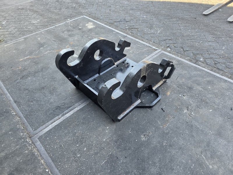 Kopplaat demarec cw55s demarec adaptor plate verachtert cw55s - وصلة الربط للمعدات المعلقة - آلات البناء: صور 4 Kopplaat demarec cw55s demarec adaptor plate verachtert cw55s - وصلة الربط للمعدات المعلقة - آلات البناء: صور 4