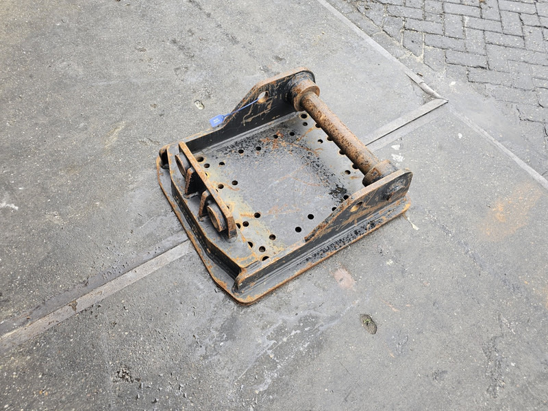 Kopplaat lehnhof cat patroon hammer plate lehnhof cat verachtert - وصلة الربط للمعدات المعلقة - آلات البناء: صور 4 Kopplaat lehnhof cat patroon hammer plate lehnhof cat verachtert - وصلة الربط للمعدات المعلقة - آلات البناء: صور 4