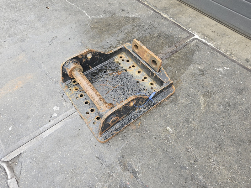 Kopplaat lehnhof cat patroon hammer plate lehnhof cat verachtert - وصلة الربط للمعدات المعلقة - آلات البناء: صور 2 Kopplaat lehnhof cat patroon hammer plate lehnhof cat verachtert - وصلة الربط للمعدات المعلقة - آلات البناء: صور 2