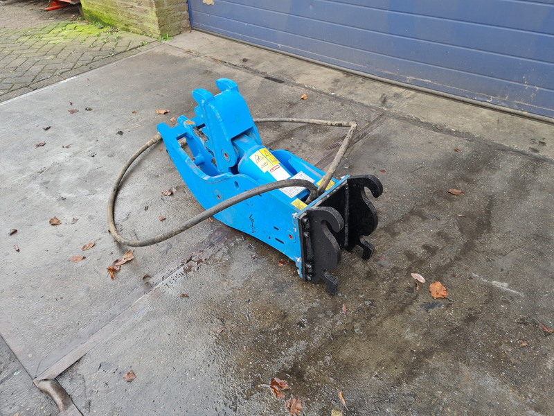 Mbi crusher cw05 vergruizer - ماكينة القص الهيدروليكي: صور 2 Mbi crusher cw05 vergruizer - ماكينة القص الهيدروليكي: صور 2