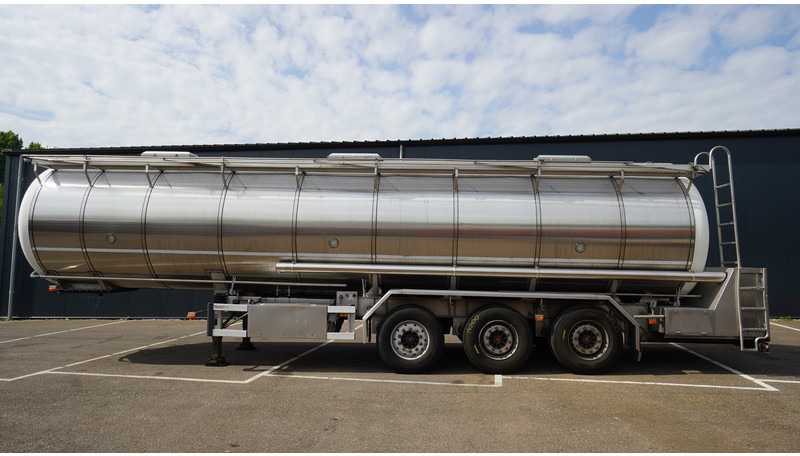 Burg 3 AXLE FOOD TRAILER 38.200LTR - نصف مقطورة صهريج: صور 1 Burg 3 AXLE FOOD TRAILER 38.200LTR - نصف مقطورة صهريج: صور 1