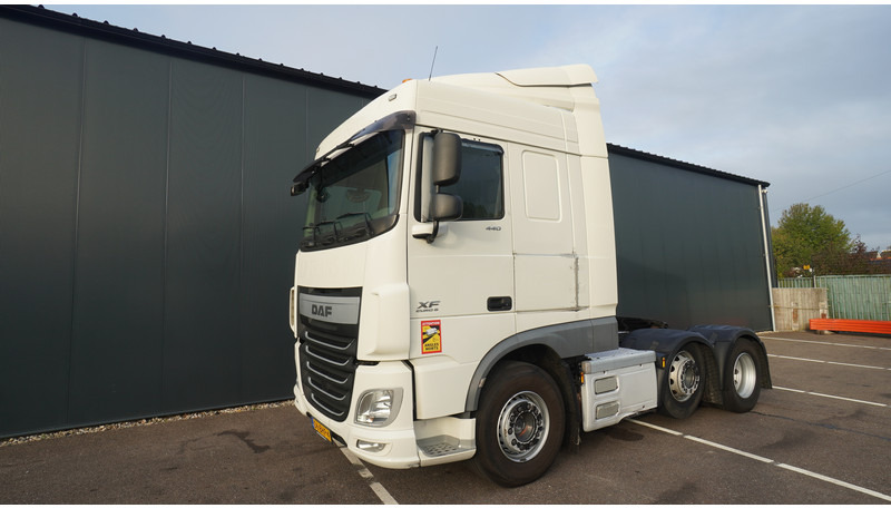 DAF XF 440 6X2 SC EURO 6 - شاحنة جرار: صور 3 DAF XF 440 6X2 SC EURO 6 - شاحنة جرار: صور 3