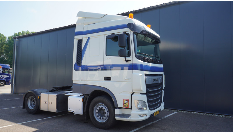 DAF XF 450 EURO 6 909.000KM - شاحنة جرار: صور 4 DAF XF 450 EURO 6 909.000KM - شاحنة جرار: صور 4