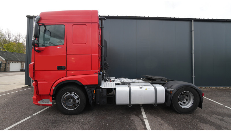 DAF XF 450 SC 487.000KM - شاحنة جرار: صور 1 DAF XF 450 SC 487.000KM - شاحنة جرار: صور 1