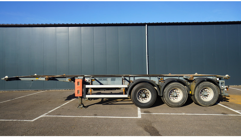 Groenewegen 3 AXLE CONTAINER TRANSPORT TRAILER - شاحنات الحاويات / جسم علوي قابل للتغيير نصف مقطورة: صور 1 Groenewegen 3 AXLE CONTAINER TRANSPORT TRAILER - شاحنات الحاويات / جسم علوي قابل للتغيير نصف مقطورة: صور 1