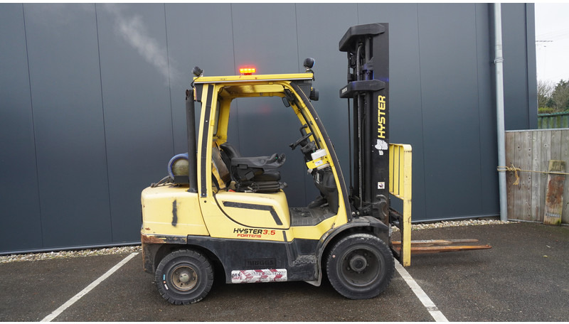 Hyster H3.5FT LPG FORKLIFT TRIPLEX - آلات البناء: صور 3 Hyster H3.5FT LPG FORKLIFT TRIPLEX - آلات البناء: صور 3