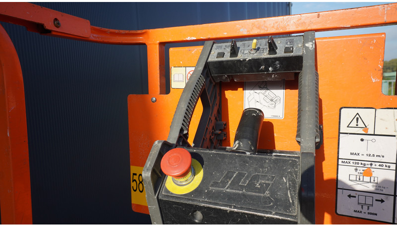 JLG 1930ES MOBILE BOOM SCISSOR LIFT - آلات البناء: صور 4 JLG 1930ES MOBILE BOOM SCISSOR LIFT - آلات البناء: صور 4