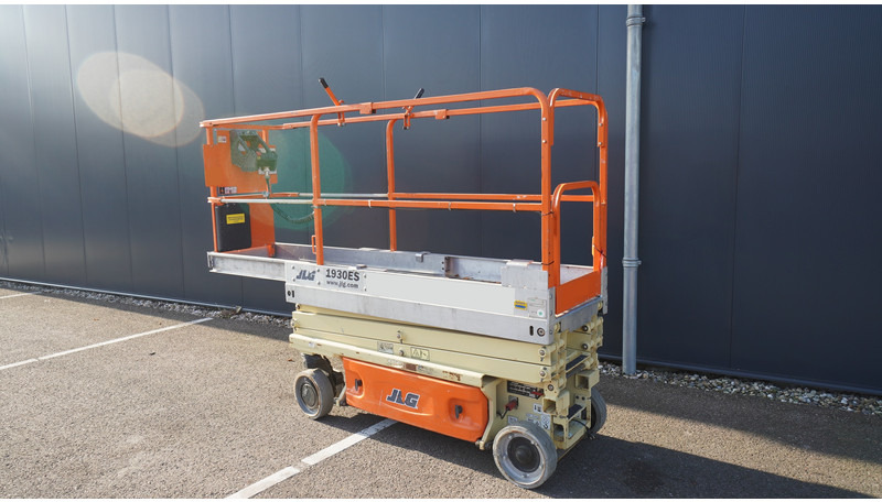 JLG 1930ES MOBILE BOOM SCISSOR LIFT - آلات البناء: صور 3 JLG 1930ES MOBILE BOOM SCISSOR LIFT - آلات البناء: صور 3