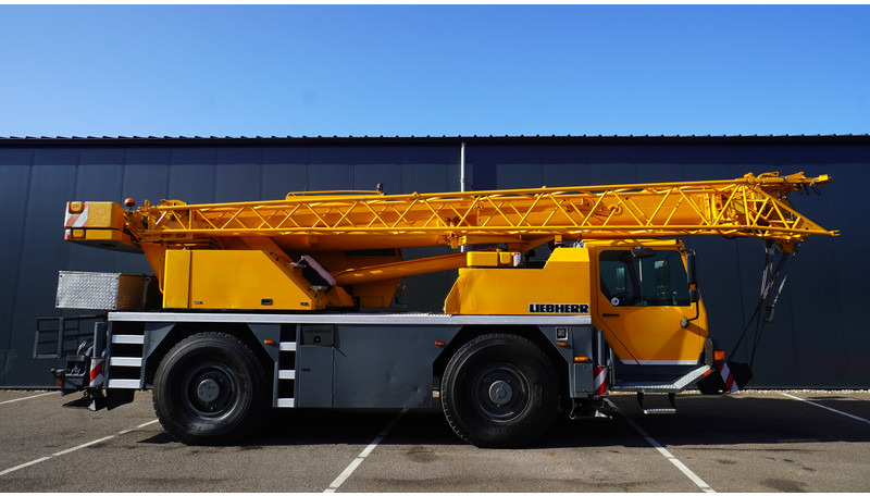Liebherr LTM 1030-2.1 WITH JIB - شاحنة كرين: صور 2 Liebherr LTM 1030-2.1 WITH JIB - شاحنة كرين: صور 2