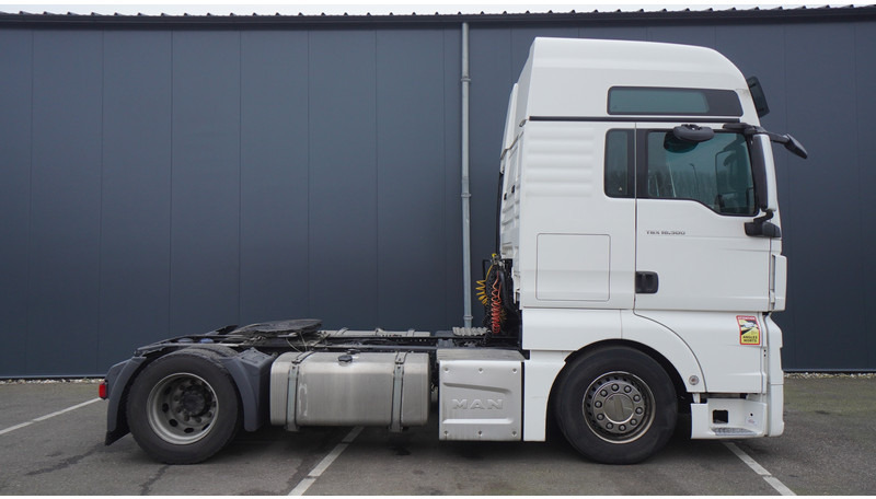 MAN TGX 18.500 XXL MEGA 752.000KM - شاحنة جرار: صور 2 MAN TGX 18.500 XXL MEGA 752.000KM - شاحنة جرار: صور 2