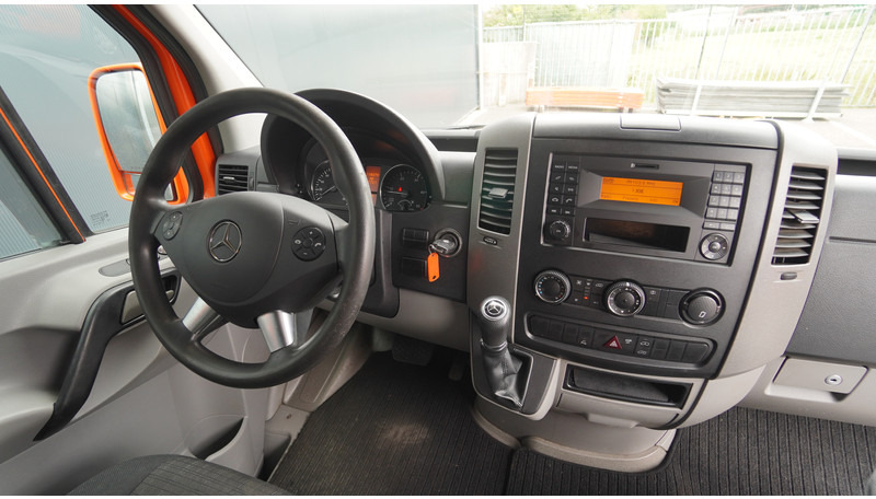 Mercedes-Benz 309 SPRINTER CLOSED BOX - الشاحنات الصغيرة صندوق مغلق: صور 5 Mercedes-Benz 309 SPRINTER CLOSED BOX - الشاحنات الصغيرة صندوق مغلق: صور 5