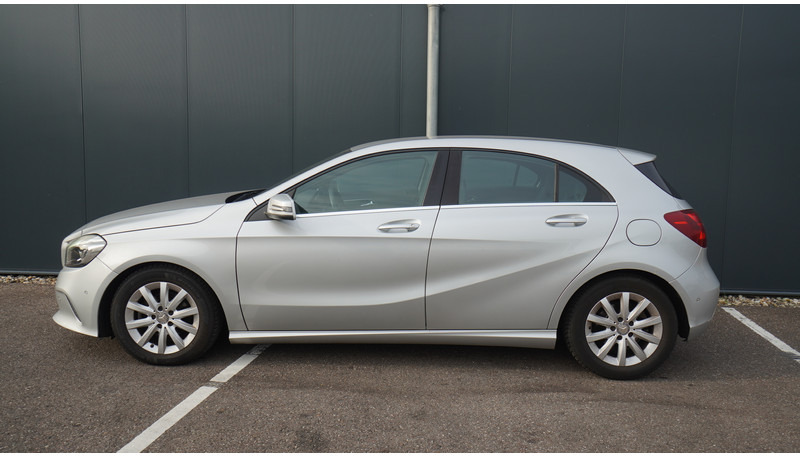 Mercedes-Benz A180d EURO6 - حافلة صغيرة, ميكروباص: صور 1 Mercedes-Benz A180d EURO6 - حافلة صغيرة, ميكروباص: صور 1