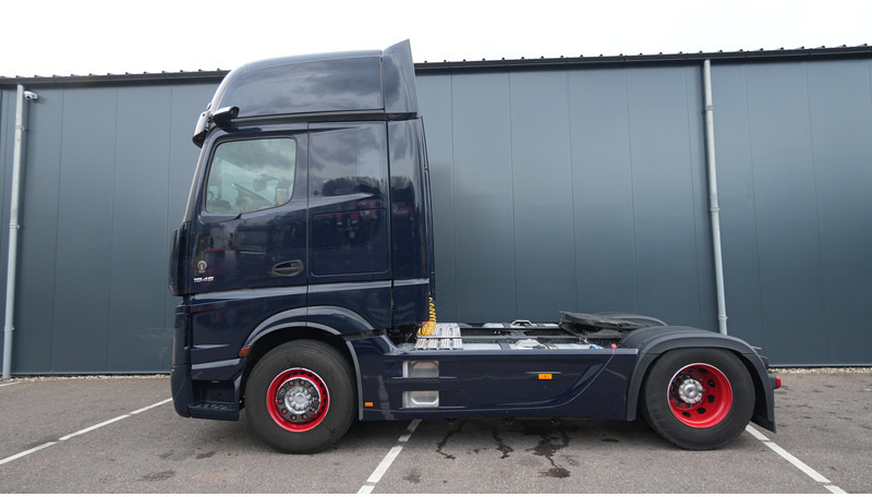 Mercedes-Benz ACTROS 1945 GIGASPACE 684.000KM - شاحنة جرار: صور 1 Mercedes-Benz ACTROS 1945 GIGASPACE 684.000KM - شاحنة جرار: صور 1