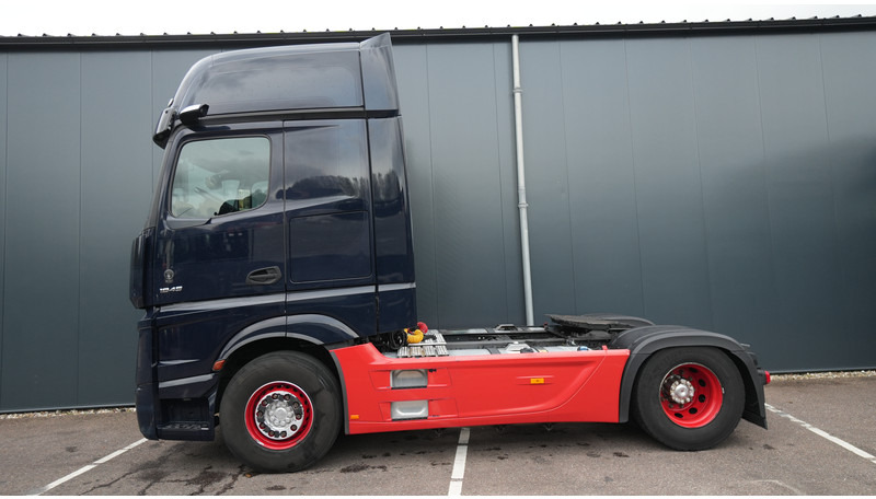 Mercedes-Benz ACTROS 1945 GIGASPACE 713.000KM - شاحنة جرار: صور 1 Mercedes-Benz ACTROS 1945 GIGASPACE 713.000KM - شاحنة جرار: صور 1