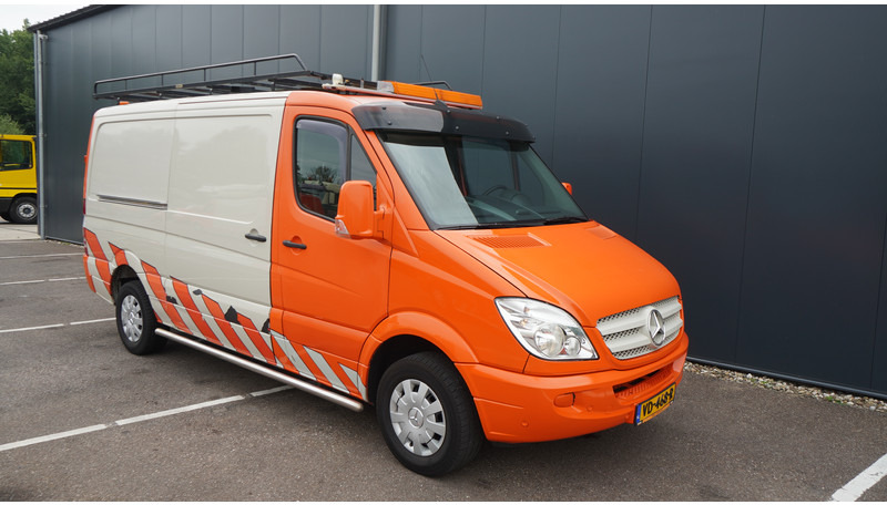 Mercedes-Benz Sprinter 309 CLOSED BOX - الشاحنات الصغيرة صندوق مغلق: صور 4 Mercedes-Benz Sprinter 309 CLOSED BOX - الشاحنات الصغيرة صندوق مغلق: صور 4