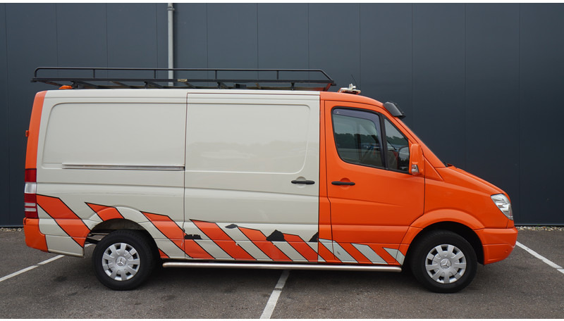 Mercedes-Benz Sprinter 309 CLOSED BOX - الشاحنات الصغيرة صندوق مغلق: صور 2 Mercedes-Benz Sprinter 309 CLOSED BOX - الشاحنات الصغيرة صندوق مغلق: صور 2