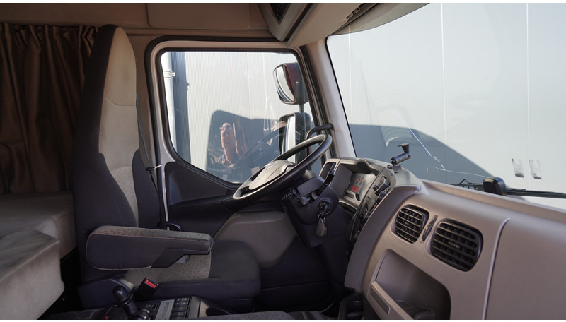 Renault PREMIUM 370 EURO5 685.400KM - شاحنة جرار: صور 5 Renault PREMIUM 370 EURO5 685.400KM - شاحنة جرار: صور 5