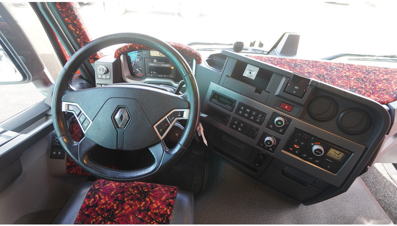 Renault T 460 6X2 EURO 6 854.000KM - شاحنة جرار: صور 5 Renault T 460 6X2 EURO 6 854.000KM - شاحنة جرار: صور 5