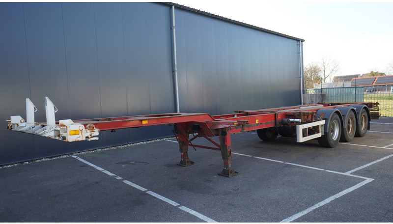 Renders 3 AXLE EXTENDABLE CONTAINER TRANSPORT TRAILER - شاحنات الحاويات / جسم علوي قابل للتغيير نصف مقطورة: صور 2 Renders 3 AXLE EXTENDABLE CONTAINER TRANSPORT TRAILER - شاحنات الحاويات / جسم علوي قابل للتغيير نصف مقطورة: صور 2