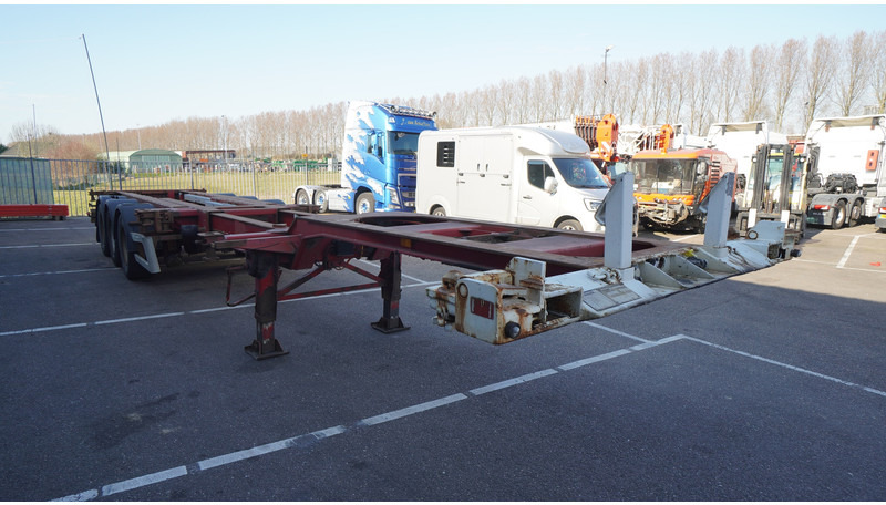 Renders 3 AXLE EXTENDABLE CONTAINER TRANSPORT TRAILER - شاحنات الحاويات / جسم علوي قابل للتغيير نصف مقطورة: صور 3 Renders 3 AXLE EXTENDABLE CONTAINER TRANSPORT TRAILER - شاحنات الحاويات / جسم علوي قابل للتغيير نصف مقطورة: صور 3