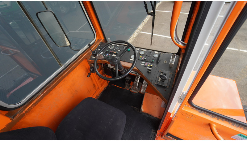 Terberg YT SL 1020 - آلات البناء: صور 5 Terberg YT SL 1020 - آلات البناء: صور 5