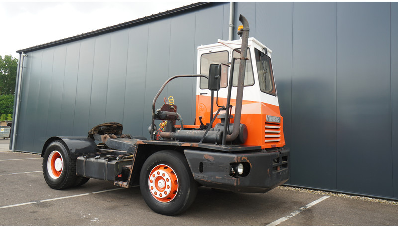 Terberg YT SL 1020 - آلات البناء: صور 4 Terberg YT SL 1020 - آلات البناء: صور 4