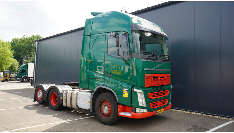 Volvo FH 460 6X2 EURO 6 GLOBETROTTER - شاحنة جرار: صور 4 Volvo FH 460 6X2 EURO 6 GLOBETROTTER - شاحنة جرار: صور 4