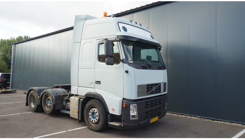 Volvo FH 480 6X2 ADR EURO 5 COMPRESSOR PUMP - شاحنة جرار: صور 4 Volvo FH 480 6X2 ADR EURO 5 COMPRESSOR PUMP - شاحنة جرار: صور 4