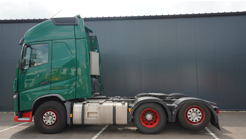 Volvo FH 500 6X2 EURO 6 GLOBETROTTER - شاحنة جرار: صور 1 Volvo FH 500 6X2 EURO 6 GLOBETROTTER - شاحنة جرار: صور 1
