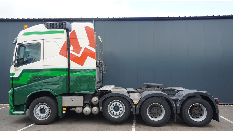 Volvo FH16 750 8X4 260T 683.000KM - شاحنة جرار: صور 1 Volvo FH16 750 8X4 260T 683.000KM - شاحنة جرار: صور 1