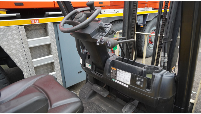 Yale GLP20SVX V2425 LPG FORKLIFT DUPLEX - آلات البناء: صور 5 Yale GLP20SVX V2425 LPG FORKLIFT DUPLEX - آلات البناء: صور 5