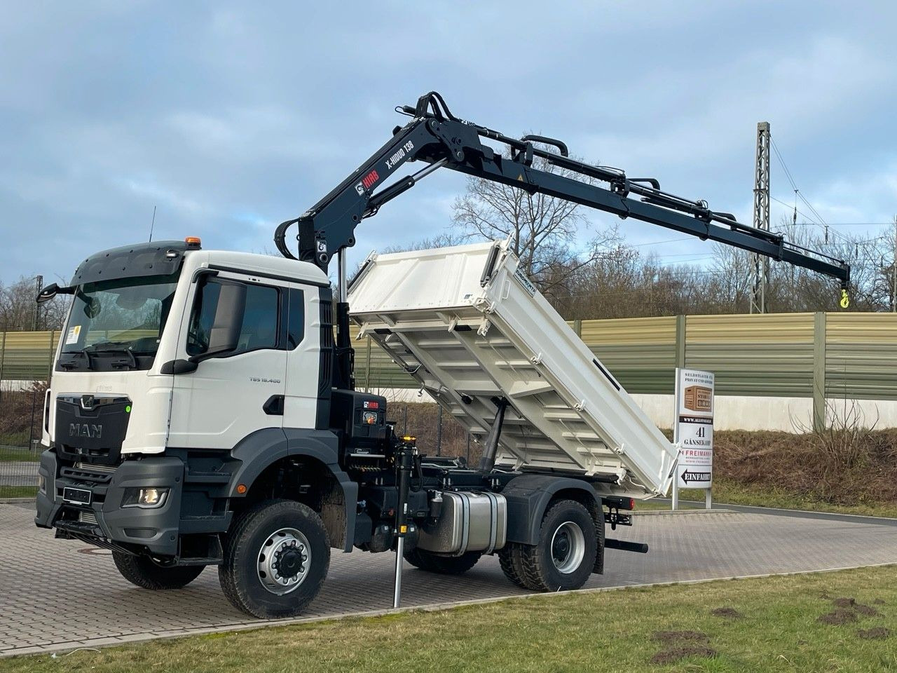 MAN TGS 18.400 TG3 4x4 Euro6e Hiab X-HiDuo 138DS-4 - قلابات, شاحنة كرين: صور 1 MAN TGS 18.400 TG3 4x4 Euro6e Hiab X-HiDuo 138DS-4 - قلابات, شاحنة كرين: صور 1