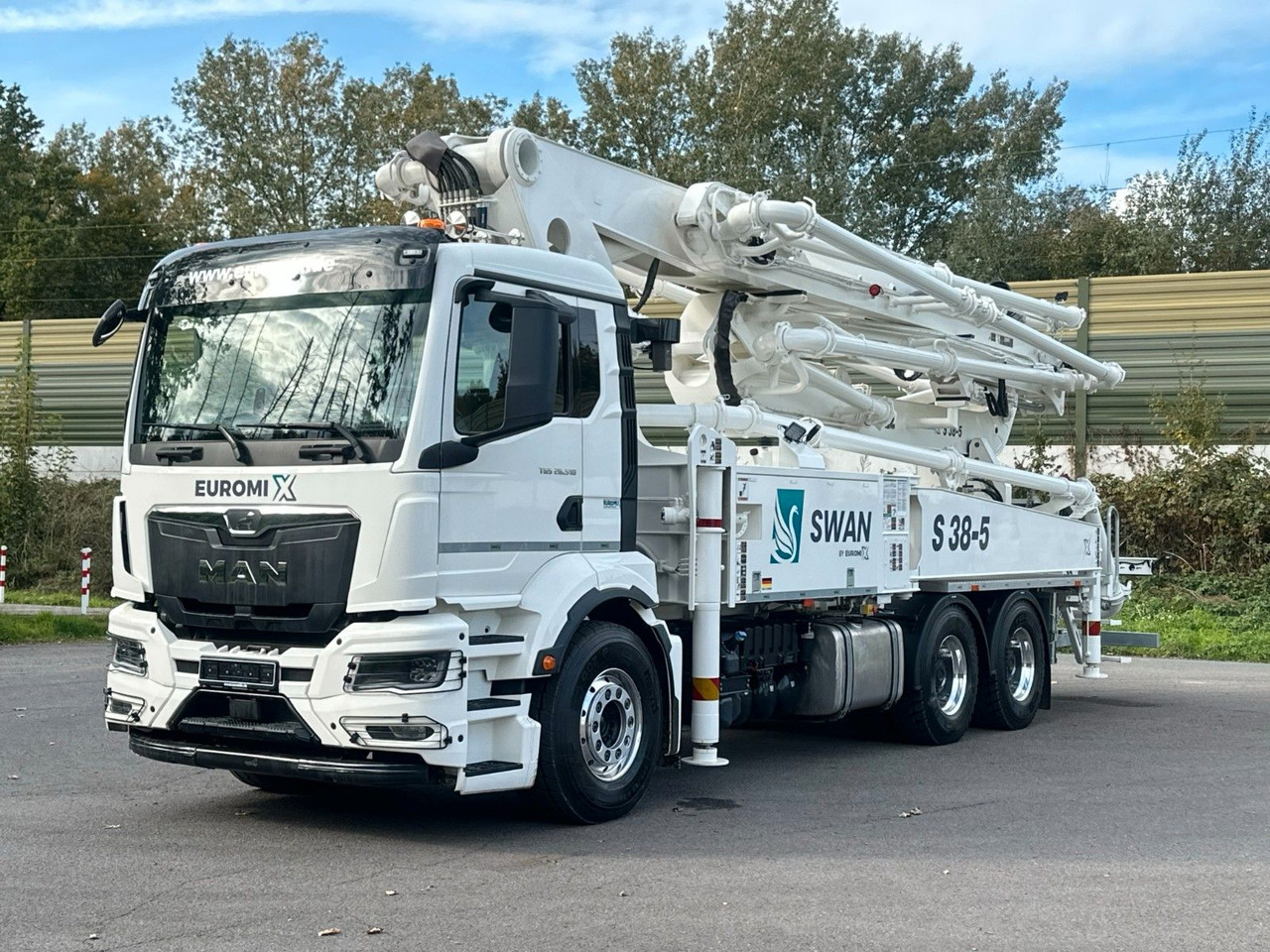 MAN TGS 26.510 6x4 SWAN TSP 38-5 160RZ ( 38m ) - شاحنة خلاطة خرسانة: صور 2 MAN TGS 26.510 6x4 SWAN TSP 38-5 160RZ ( 38m ) - شاحنة خلاطة خرسانة: صور 2