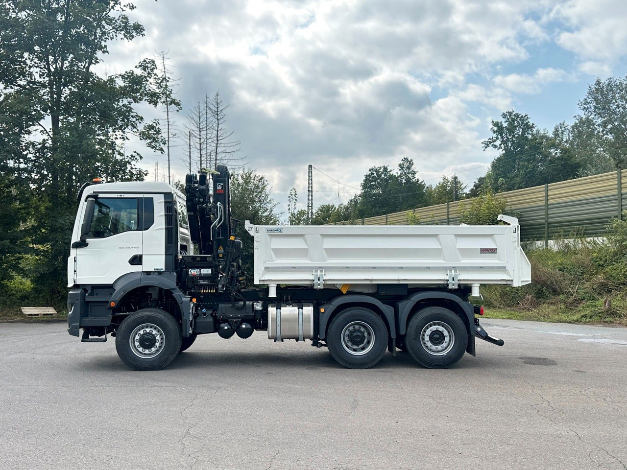 MAN TGS 28.440 6x4-4 / 3-Seiten- Kipper EuromixMTP - قلابات: صور 3 MAN TGS 28.440 6x4-4 / 3-Seiten- Kipper EuromixMTP - قلابات: صور 3