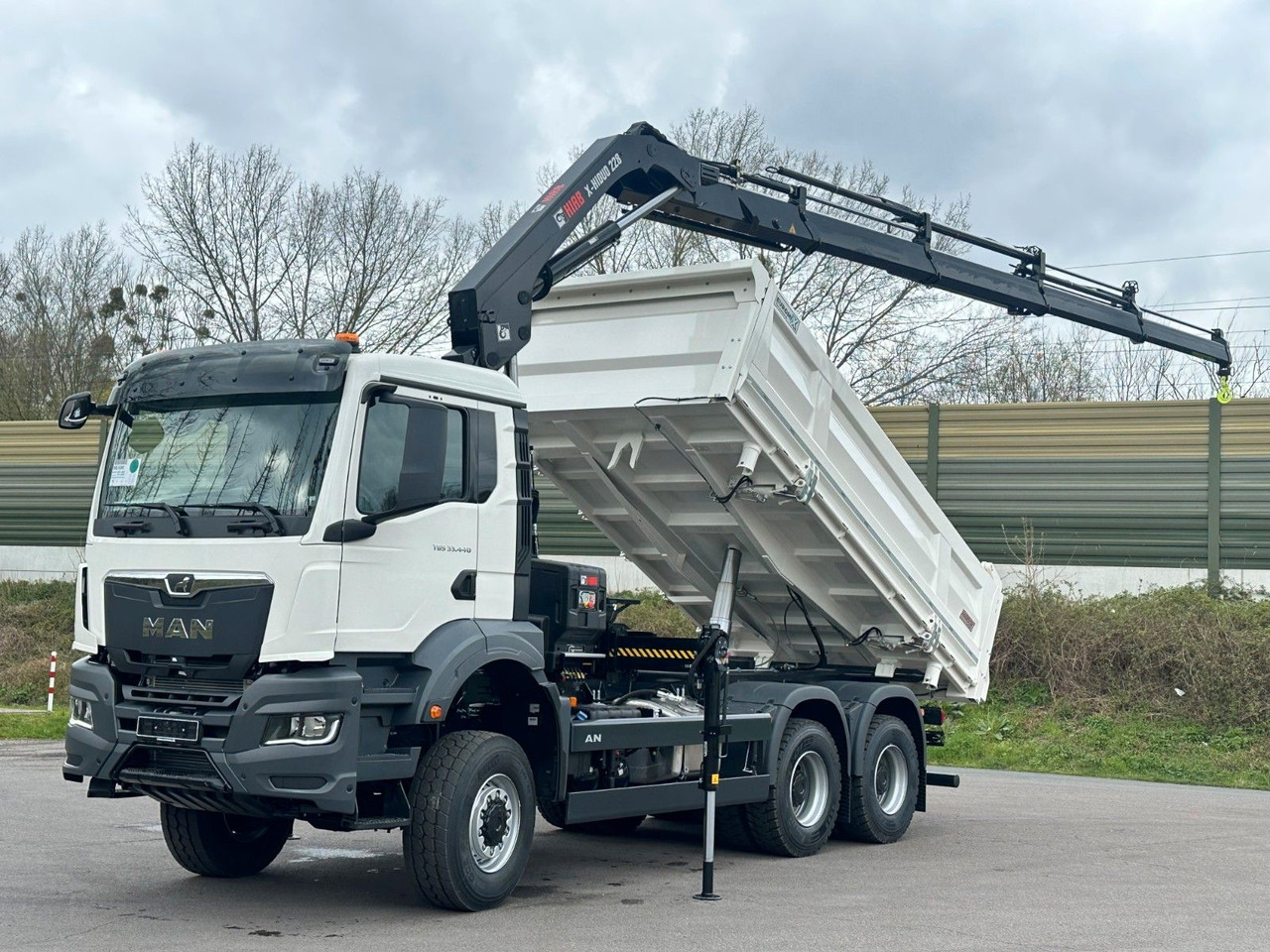 MAN TGS 33.440 6x6 /3-Seiten- Kipper /  HIAB 228-4 إيجار MAN TGS 33.440 6x6 /3-Seiten- Kipper /  HIAB 228-4: صور 9