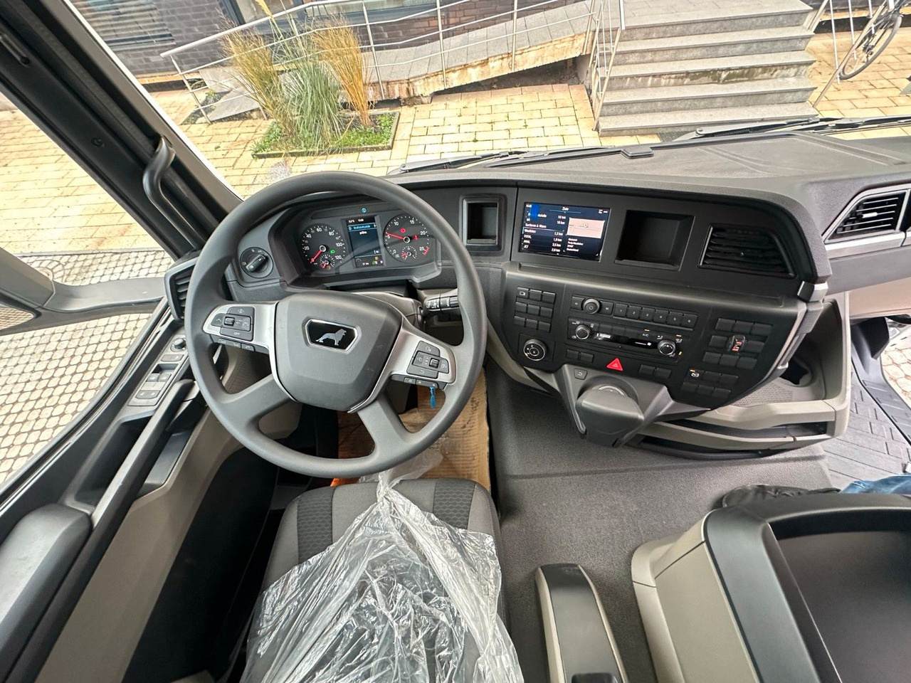 MAN TGS 33.440 6x6 /3-Seiten- Kipper / Kran HIAB 302 إيجار MAN TGS 33.440 6x6 /3-Seiten- Kipper / Kran HIAB 302: صور 29