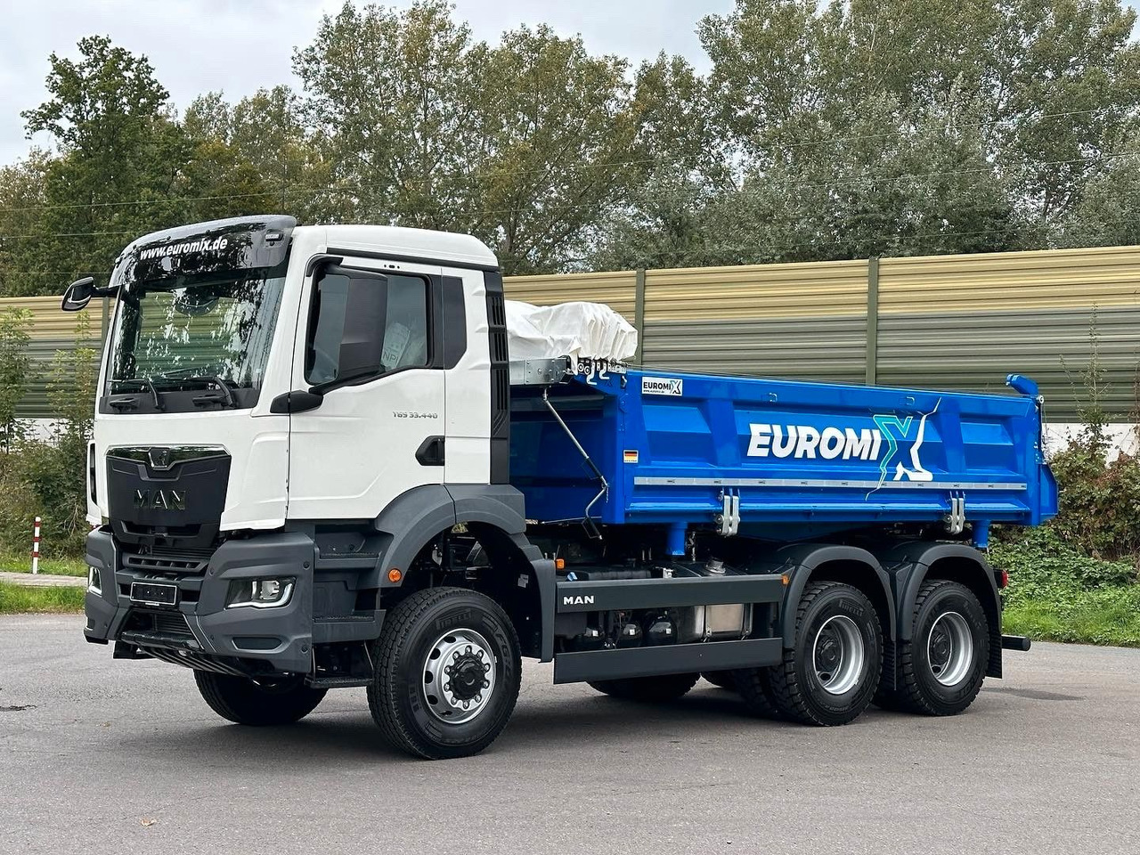 MAN TGS 33.440 6x6 /Euro6 3-Seiten-Kipper EuromixMTP - قلابات: صور 2 MAN TGS 33.440 6x6 /Euro6 3-Seiten-Kipper EuromixMTP - قلابات: صور 2