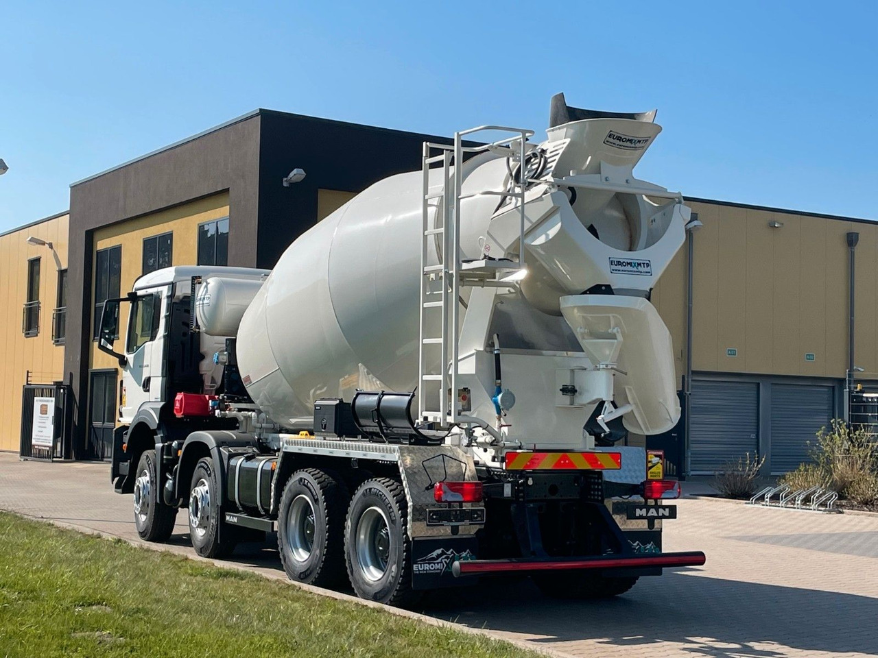 MAN TGS 35.520 8x4 /Euro6e EuromixMTP EM 10 L - شاحنة خلاطة خرسانة: صور 5 MAN TGS 35.520 8x4 /Euro6e EuromixMTP EM 10 L - شاحنة خلاطة خرسانة: صور 5
