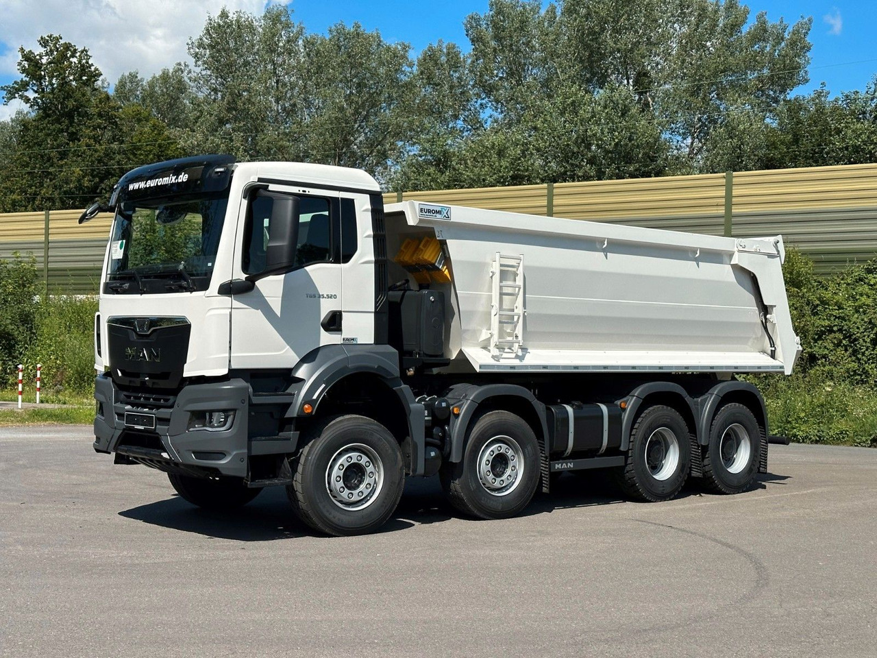 MAN TGS 37.520 8x4 EuromixMTP Mulden Kipper - قلابات: صور 1 MAN TGS 37.520 8x4 EuromixMTP Mulden Kipper - قلابات: صور 1