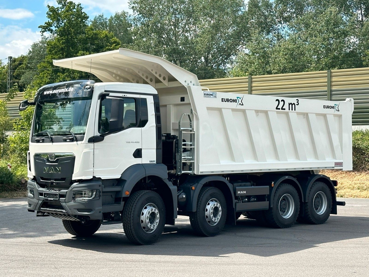 MAN TGS 41.400 8x4 / EUROMIX MTP 22m³/ Eckige Mulde - قلابات: صور 2 MAN TGS 41.400 8x4 / EUROMIX MTP 22m³/ Eckige Mulde - قلابات: صور 2
