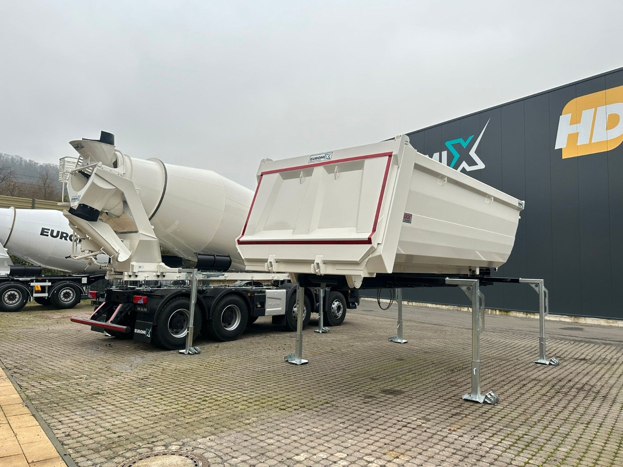 MAN TGS 41.480 8x4 WECHSELSYSTEM KIPPER+MISCHER - شاحنة خلاطة خرسانة, الجسم قلابة: صور 5 MAN TGS 41.480 8x4 WECHSELSYSTEM KIPPER+MISCHER - شاحنة خلاطة خرسانة, الجسم قلابة: صور 5