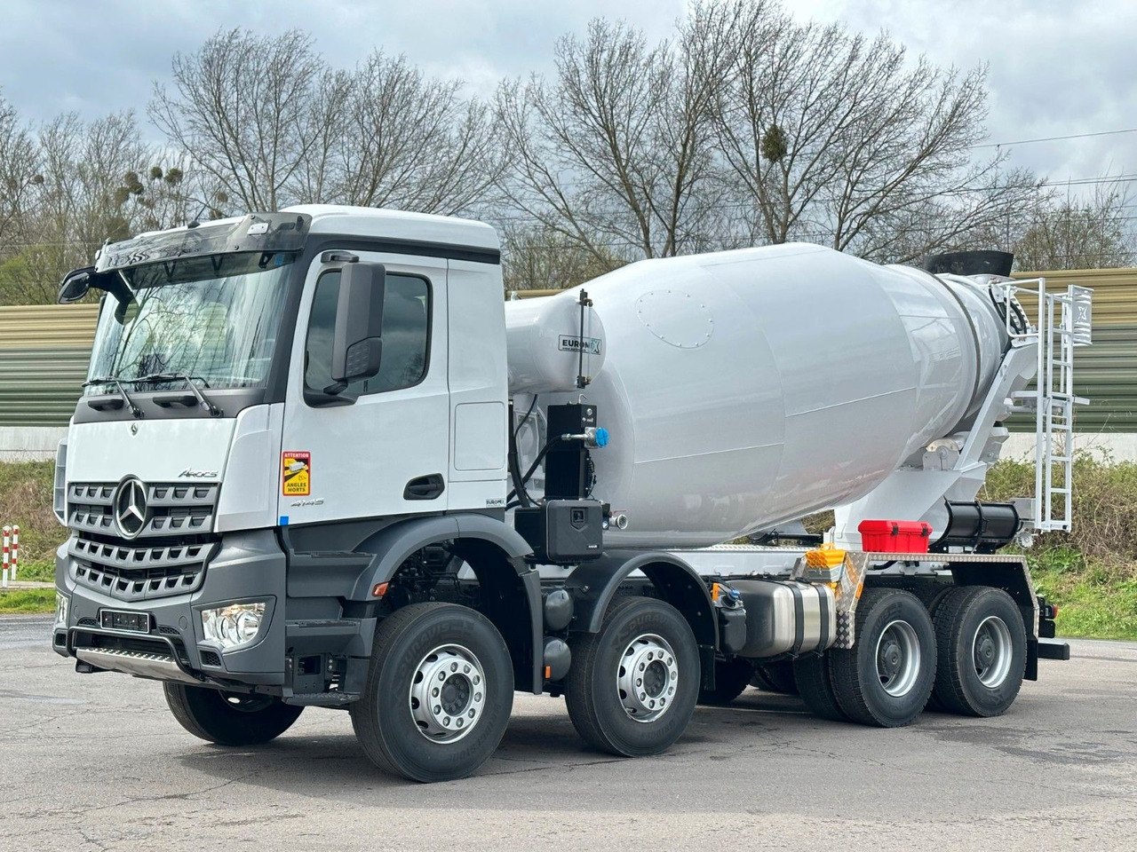 Mercedes-Benz 4145 8X4 EuromixMTP EM 10 Fahrmischer - شاحنة خلاطة خرسانة: صور 1 Mercedes-Benz 4145 8X4 EuromixMTP EM 10 Fahrmischer - شاحنة خلاطة خرسانة: صور 1